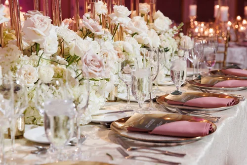 Antinise & Deryck — wedding florals photograph 8