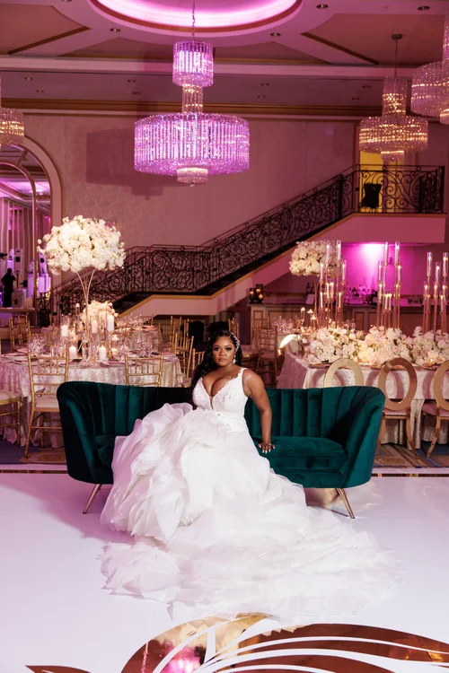Antinise & Deryck — wedding florals photograph 10