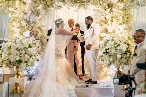 Ashley & Isaac — wedding florals photograph 8