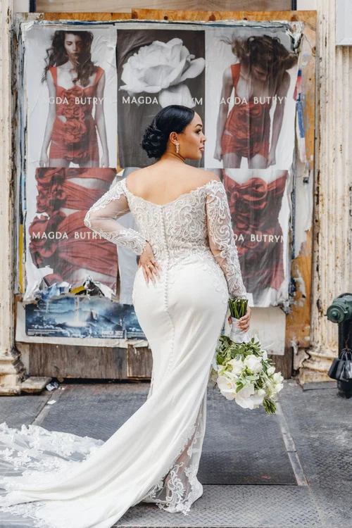 Behind the Scenes — wedding florals photograph 5